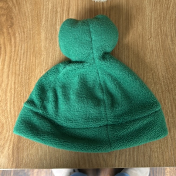 Green Frog Kids Hat - Picture 2 of 4